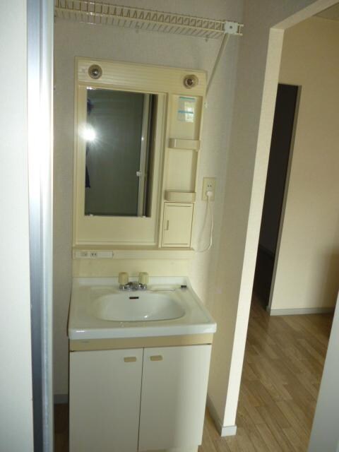 物件内観写真9　(洗面所)