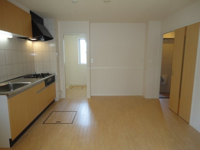 物件内観写真10　(ＤＫ（9.3帖）)