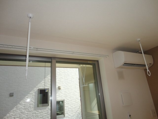 物件内観写真22　(室内物干し)