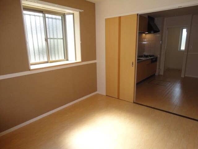 物件内観写真24　(洋室（5.9帖）)