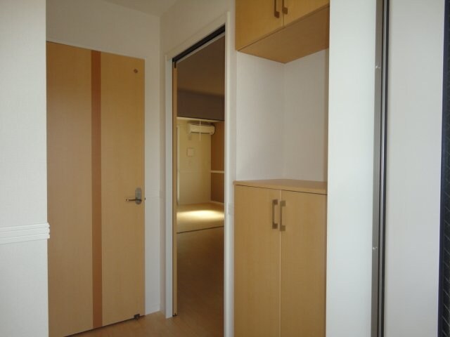 物件内観写真27　(玄関)