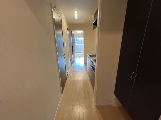 物件内観写真21　(廊下)