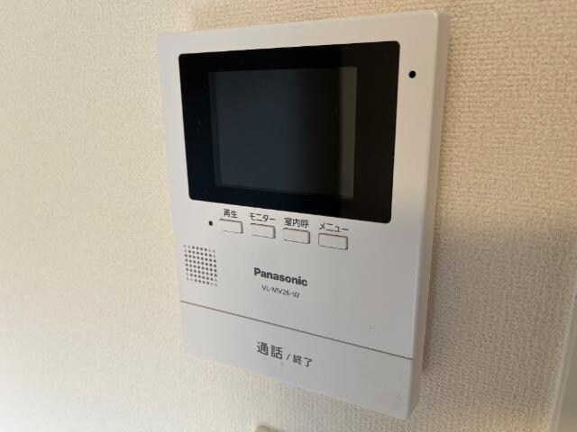 物件内観写真26　(カメラ付インターホン)