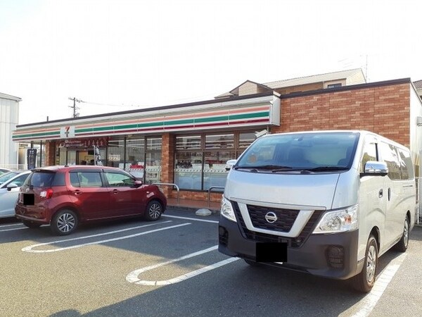 周辺環境(セブンイレブン南蔵王２丁目店まで950m)