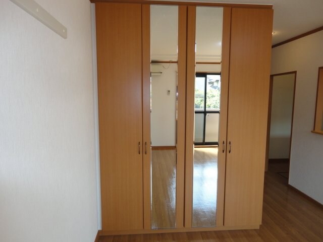 物件内観写真5　(クローゼット)