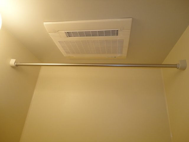 物件内観写真13　(浴室乾燥機)