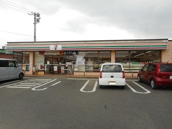 周辺環境(セブンイレブン下加茂店まで400m)