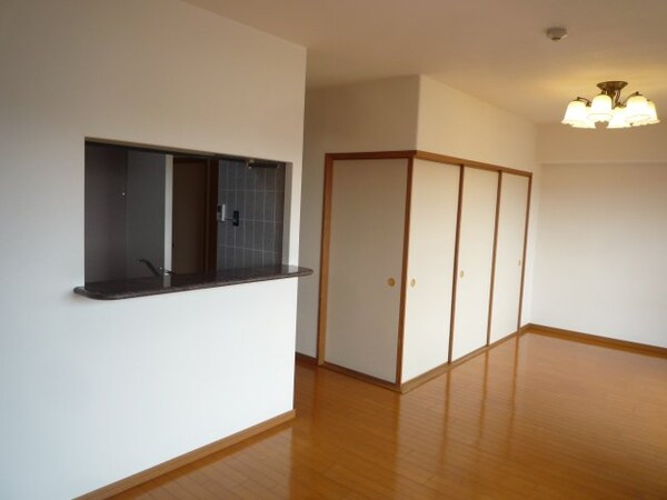 居室(ゆったりとしたリビングです)