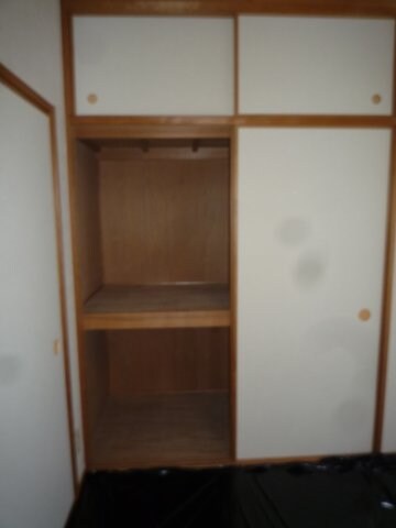 物件内観写真11　(こまごまとしたものを収納できそうですね)