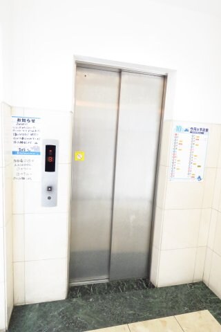 物件内観写真26　(エレベーター)