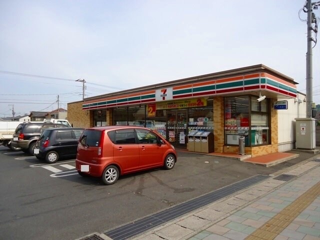 物件外観写真4　(セブンイレブン福山南新田店まで1300m)