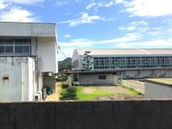 周辺環境(里庄町立里庄中学校 2060m)