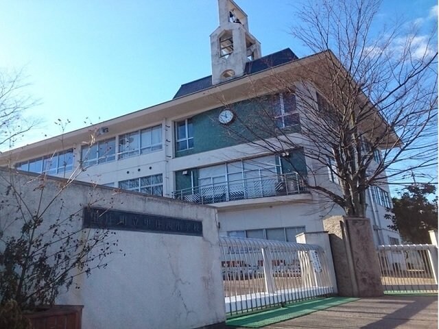 物件外観写真7　(里庄西小学校まで1900m)