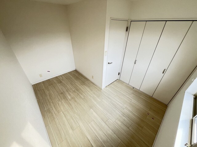 物件内観写真13　(たっぷりとした収納スペースです)