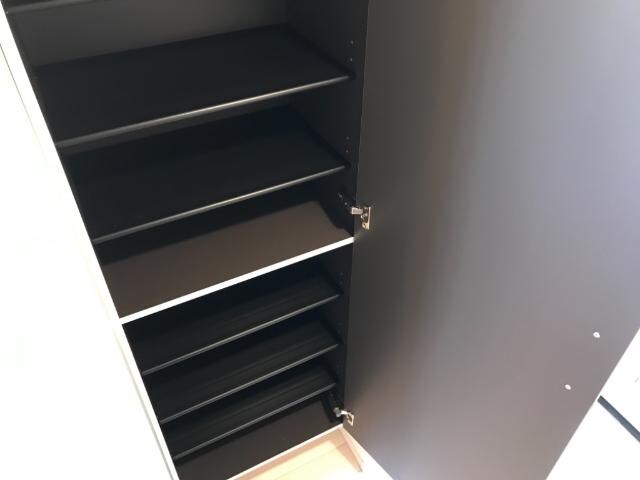 物件内観写真18　(下駄箱（イメージ）)