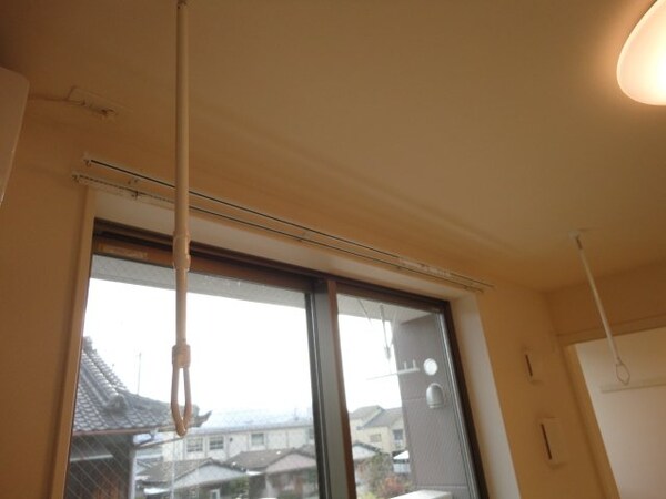 建物設備(室内物干し)