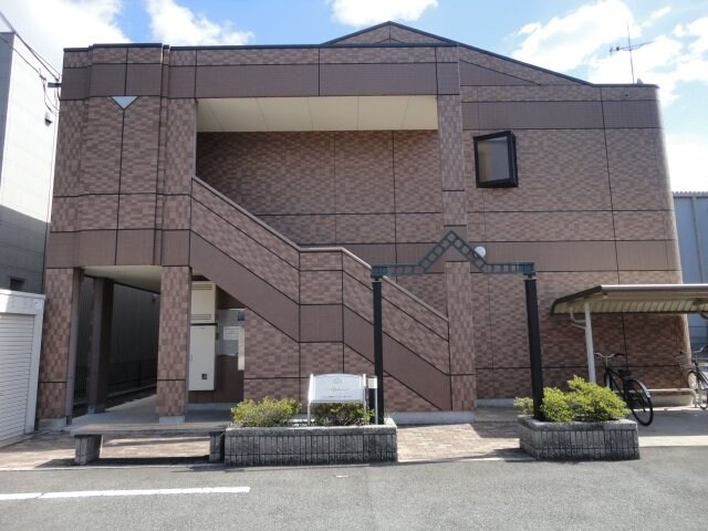 物件外観写真3　(外観写真（昼）)