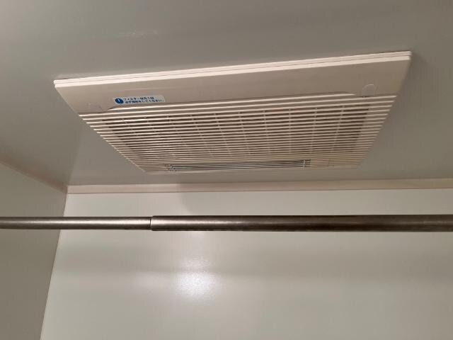 物件内観写真18　(浴室乾燥機)