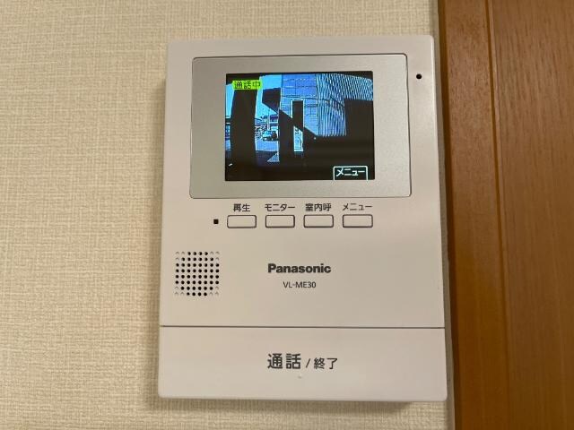 物件内観写真27　(カメラ付インターホン)