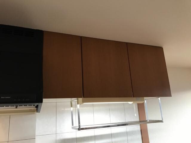 物件内観写真25　(上吊り戸棚)