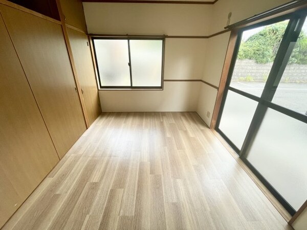 居室(1階洋室)