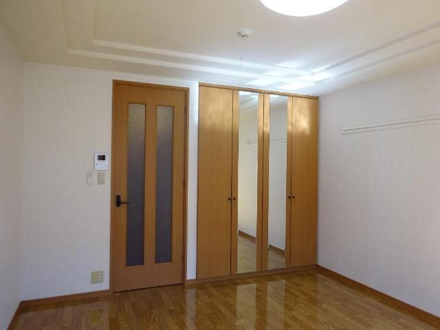 物件内観写真5　(洋室)