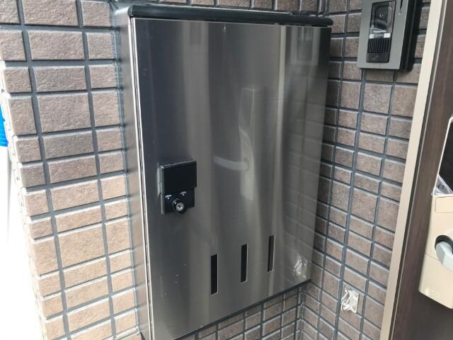 物件内観写真25　(宅配ボックス)