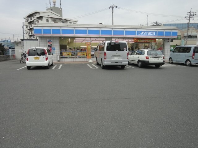 物件外観写真4　(ローソン福山西深津店（コンビニ）まで618ｍ)