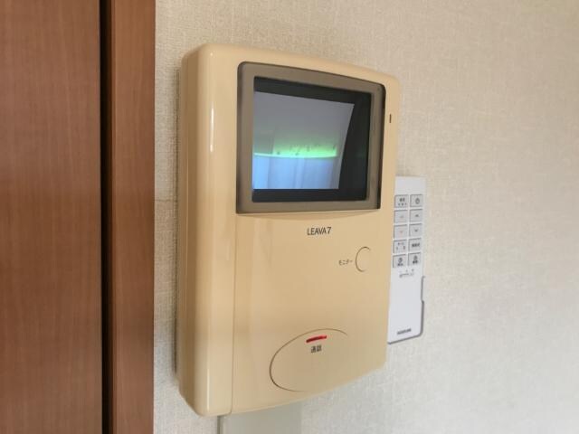 物件内観写真18　(カメラ付インターホン)