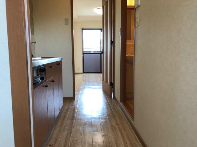 物件内観写真24　(廊下)