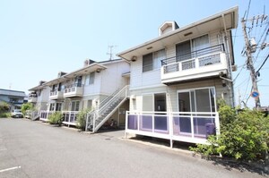 ロータス182　B棟外観写真