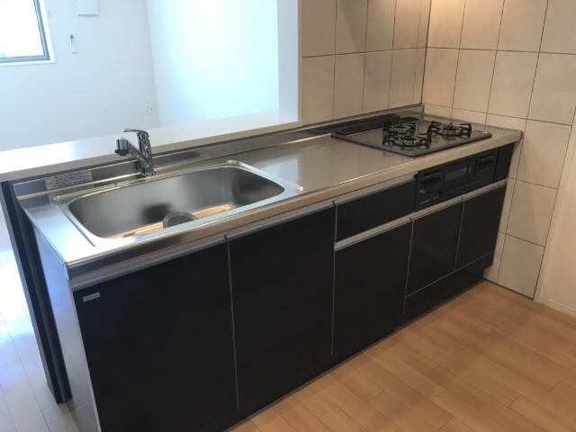 物件内観写真10　(カウンターキッチン)