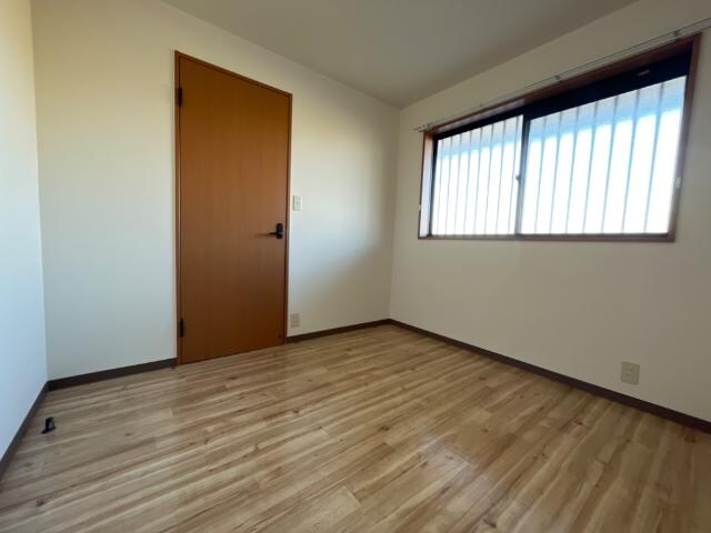 物件内観写真14　(洋室)