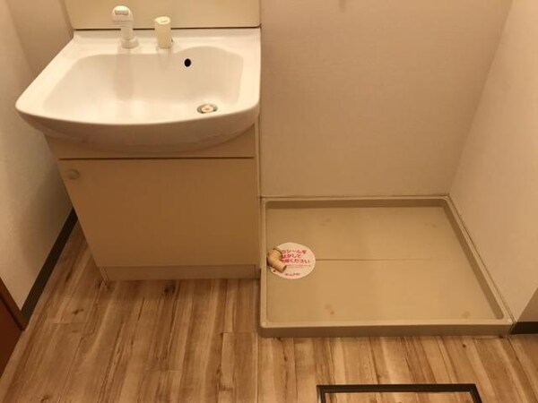 洗面・脱衣所(洗濯機置場)