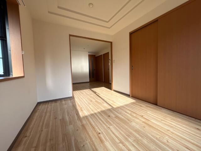 物件内観写真5　(リビング)