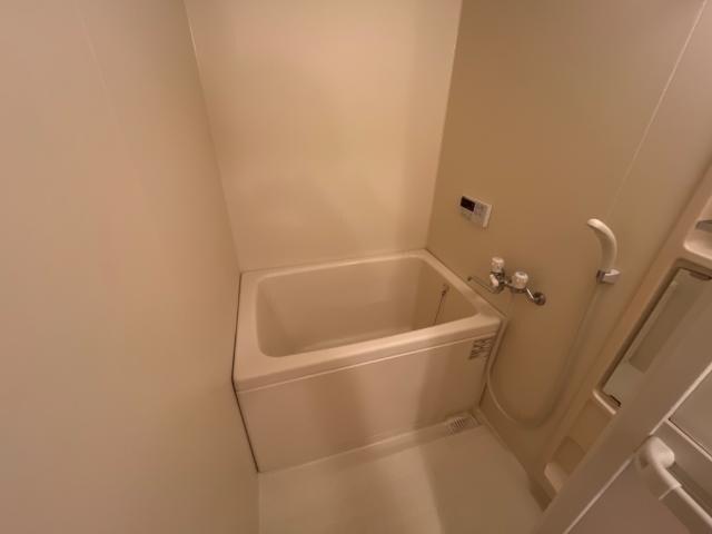 物件内観写真11　(ユニットバス)