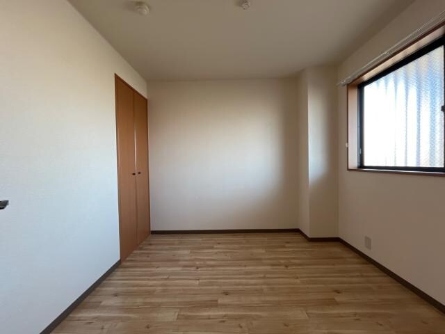 物件内観写真18　(洋室)