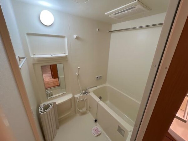 浴室(バス／シャワールーム等)