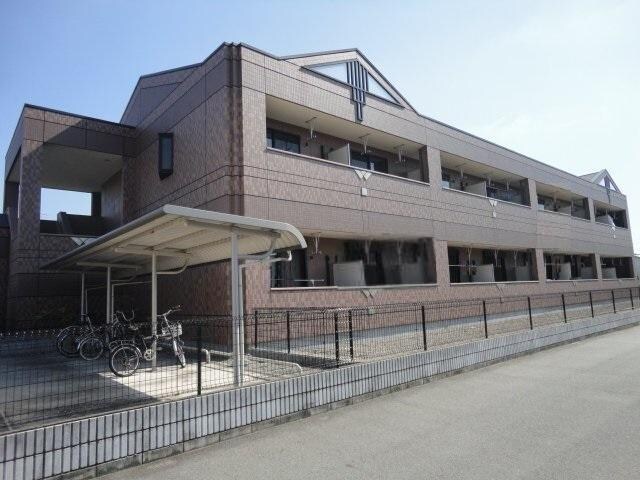 物件外観写真2　(外観写真（昼）)