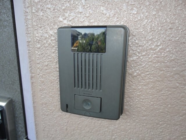 物件内観写真14　(カメラ付インターホン)