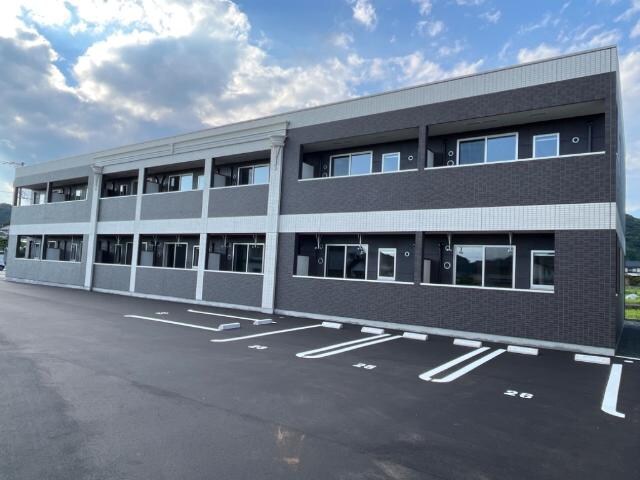 物件外観写真2　(外観写真（昼）)