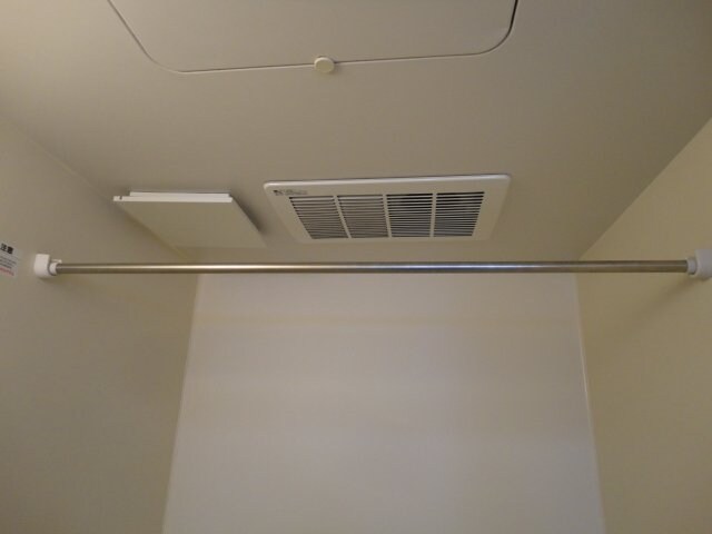 物件内観写真13　(浴室乾燥機)