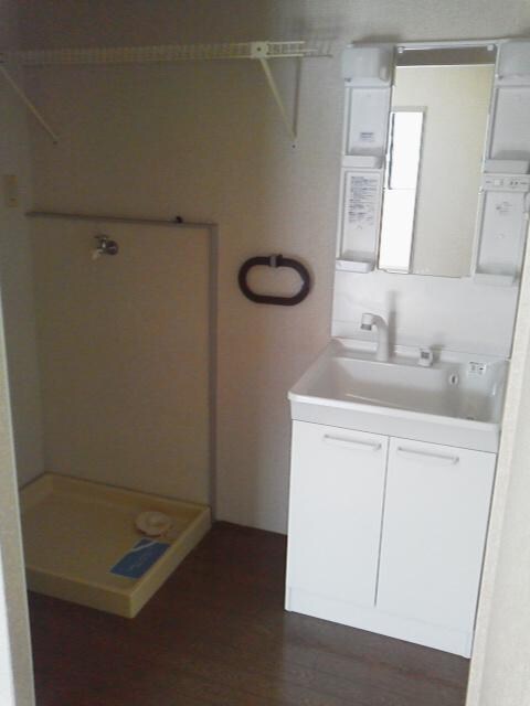 物件内観写真5　(洗面所)
