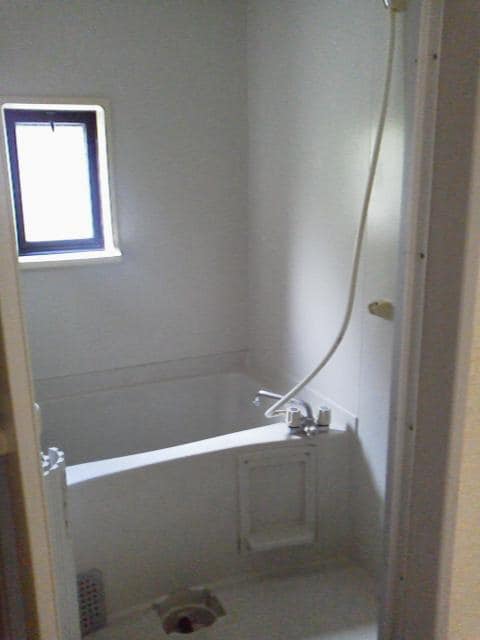 物件内観写真2　(風呂)