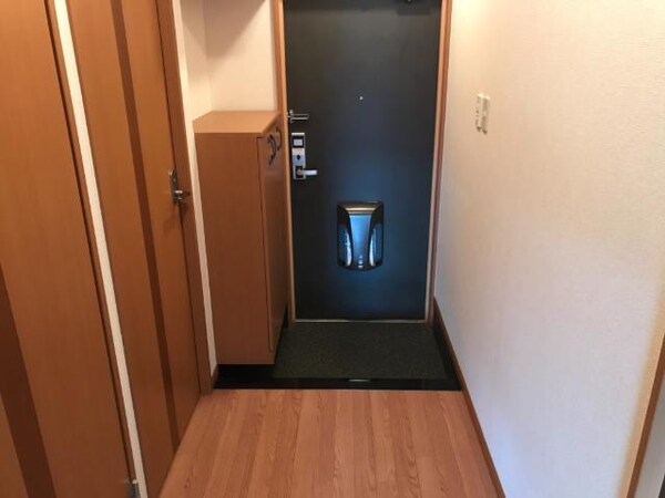 玄関(玄関)