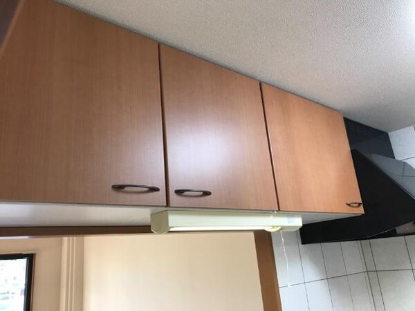 キッチン(キッチン上吊り戸棚)