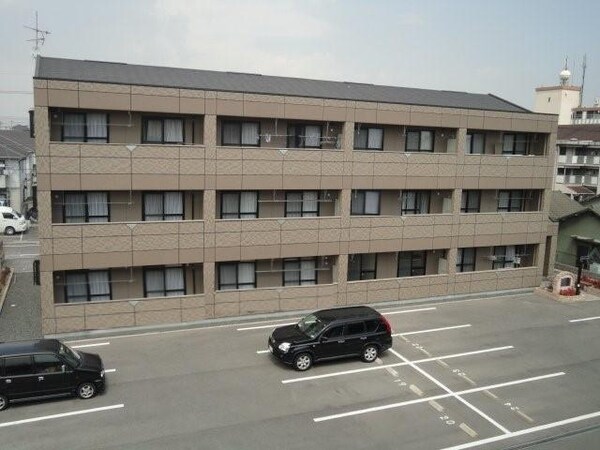 駐車場(外観写真（昼）)