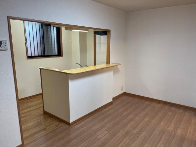 物件内観写真9　(リビング)