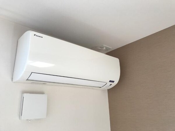 建物設備(エアコン)