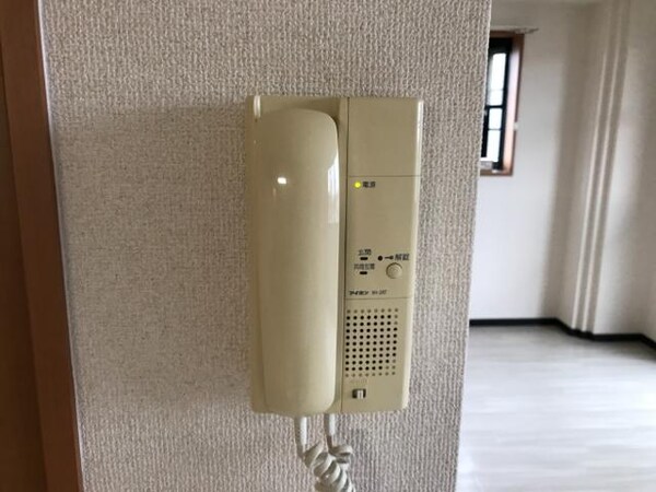 内装他(インターホン)